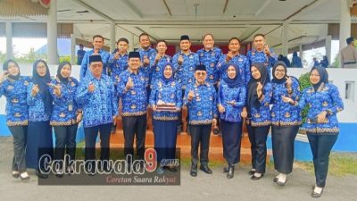 Foto: Riuh Tepuk Tangan Peserta Upacara Harkitnas Saksikan Kejutan Ulang Tahun Spesial Wakil Bupati Majene