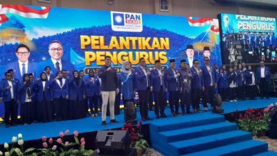 Zulkifli Hasan Lantik Pengurus PAN se-Sulbar