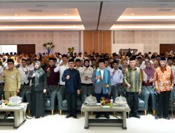 Menag RI Hadir Langsung Membawakan Hikmah Maulid di Kantor Gubernur Sulbar